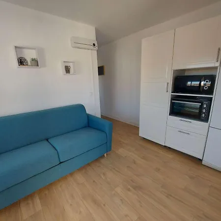 Apartment Grau D'agde: Appt 2p Renove A 20m De La - Fr-1-423-282 Le Grau-d'Agde
